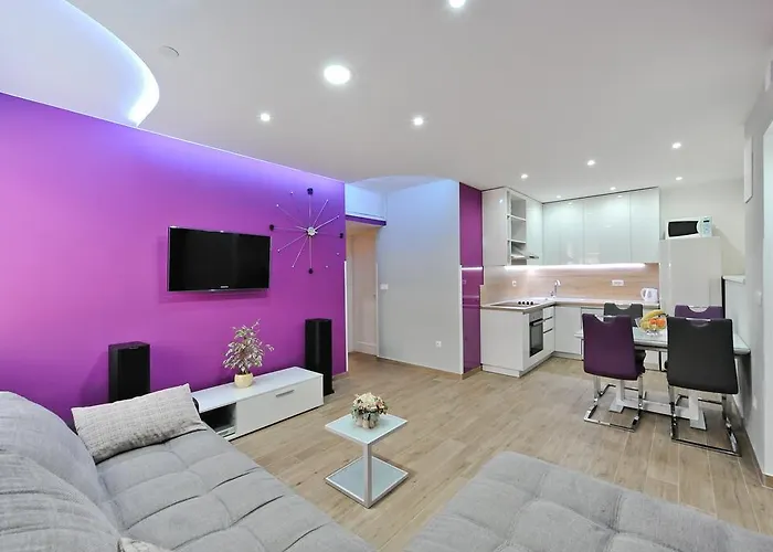 Apartment Purple Summer City