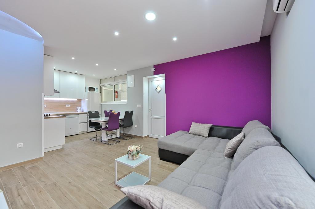 Purple Summer Apartman